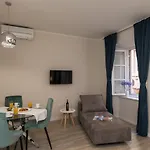 Urbis Apartman *